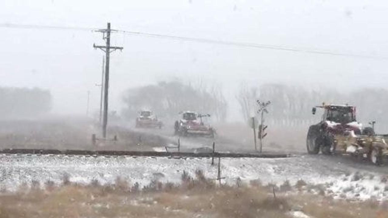 https://www.weny.com/story/41172867/farmers-in-idaho-rallied-to-harvest-a-neighbors-potatoes-as-a-deep-freeze-threatened-to-ruin-them